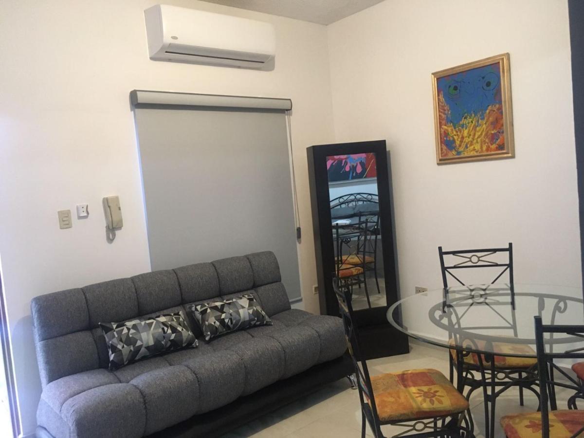 Suites Cervantes Chihuahua Kültér fotó