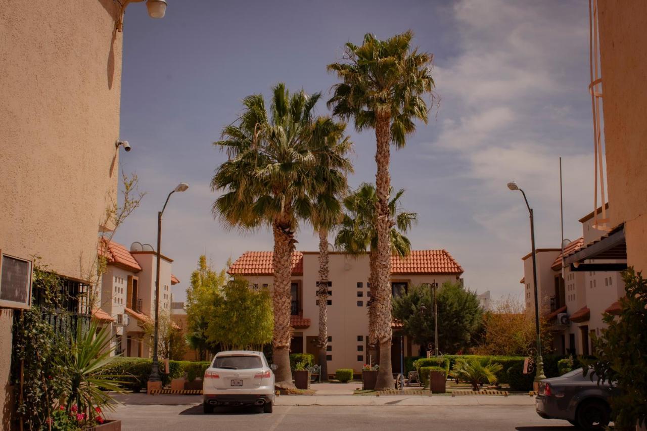 Suites Cervantes Chihuahua Kültér fotó
