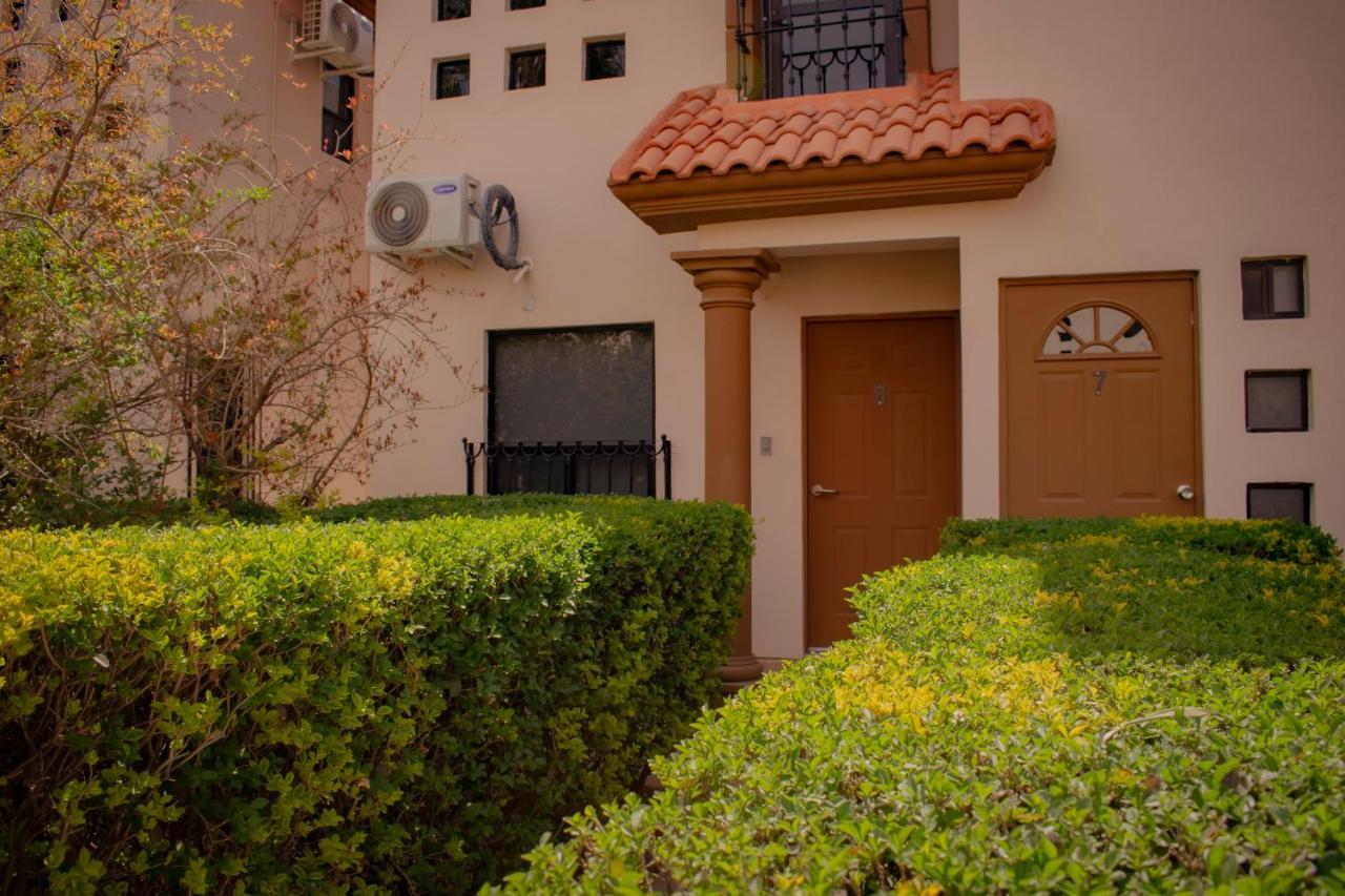 Suites Cervantes Chihuahua Kültér fotó