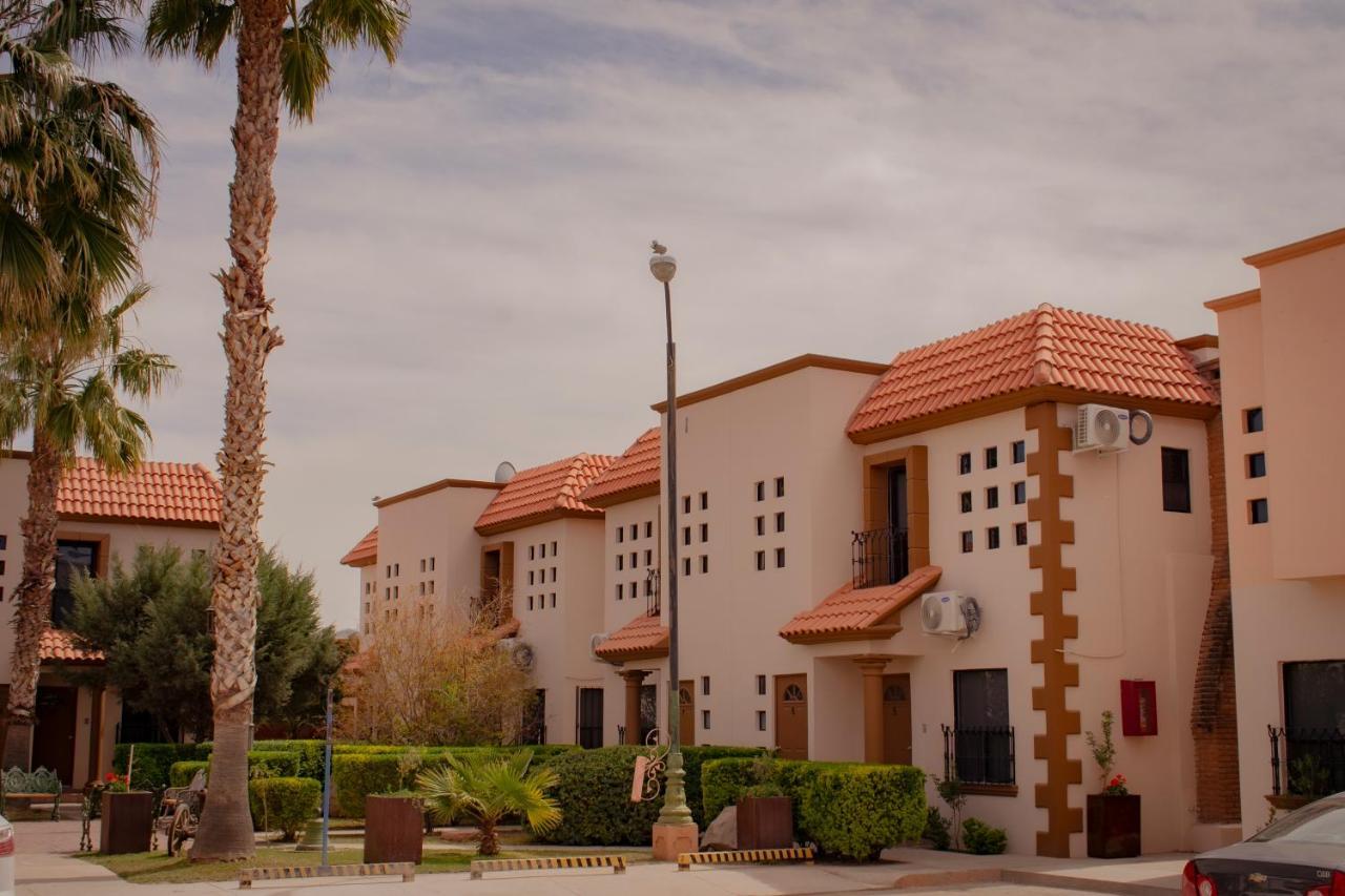 Suites Cervantes Chihuahua Kültér fotó