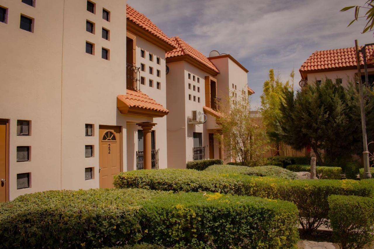 Suites Cervantes Chihuahua Kültér fotó