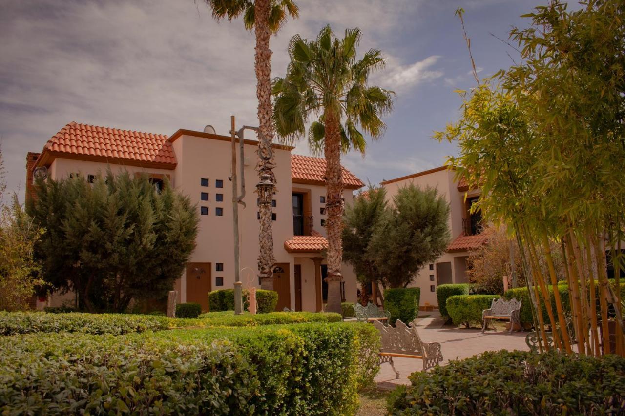 Suites Cervantes Chihuahua Kültér fotó