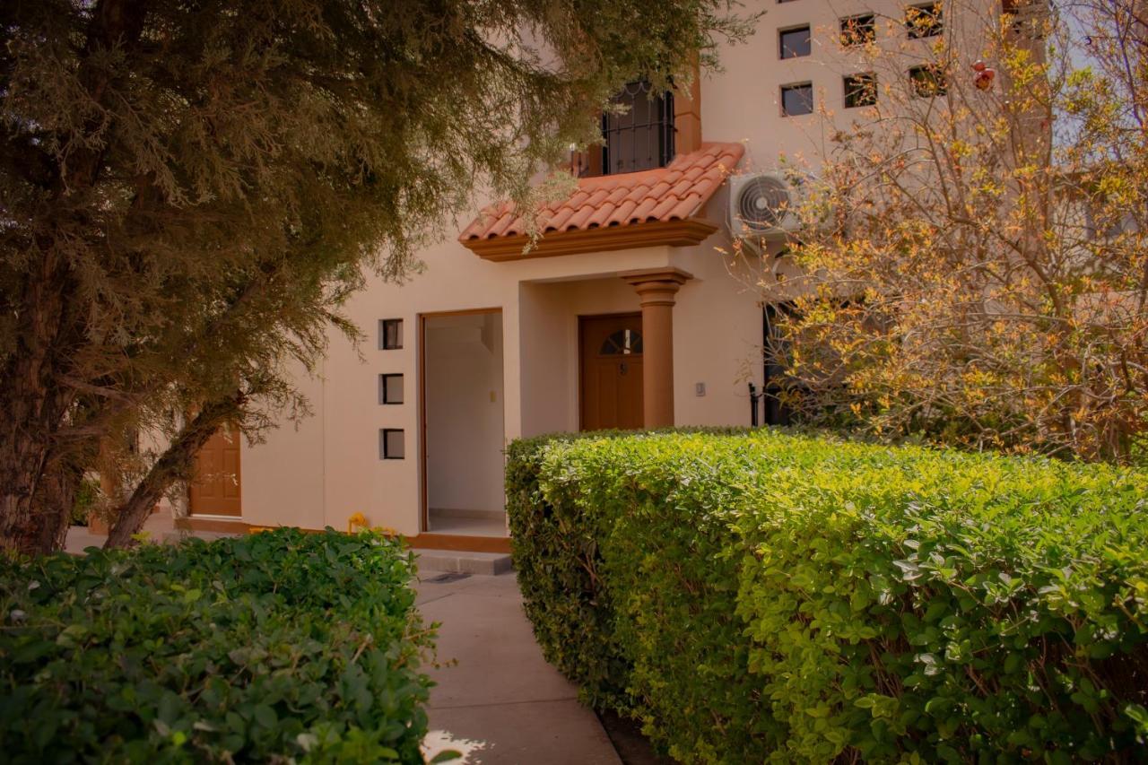 Suites Cervantes Chihuahua Kültér fotó