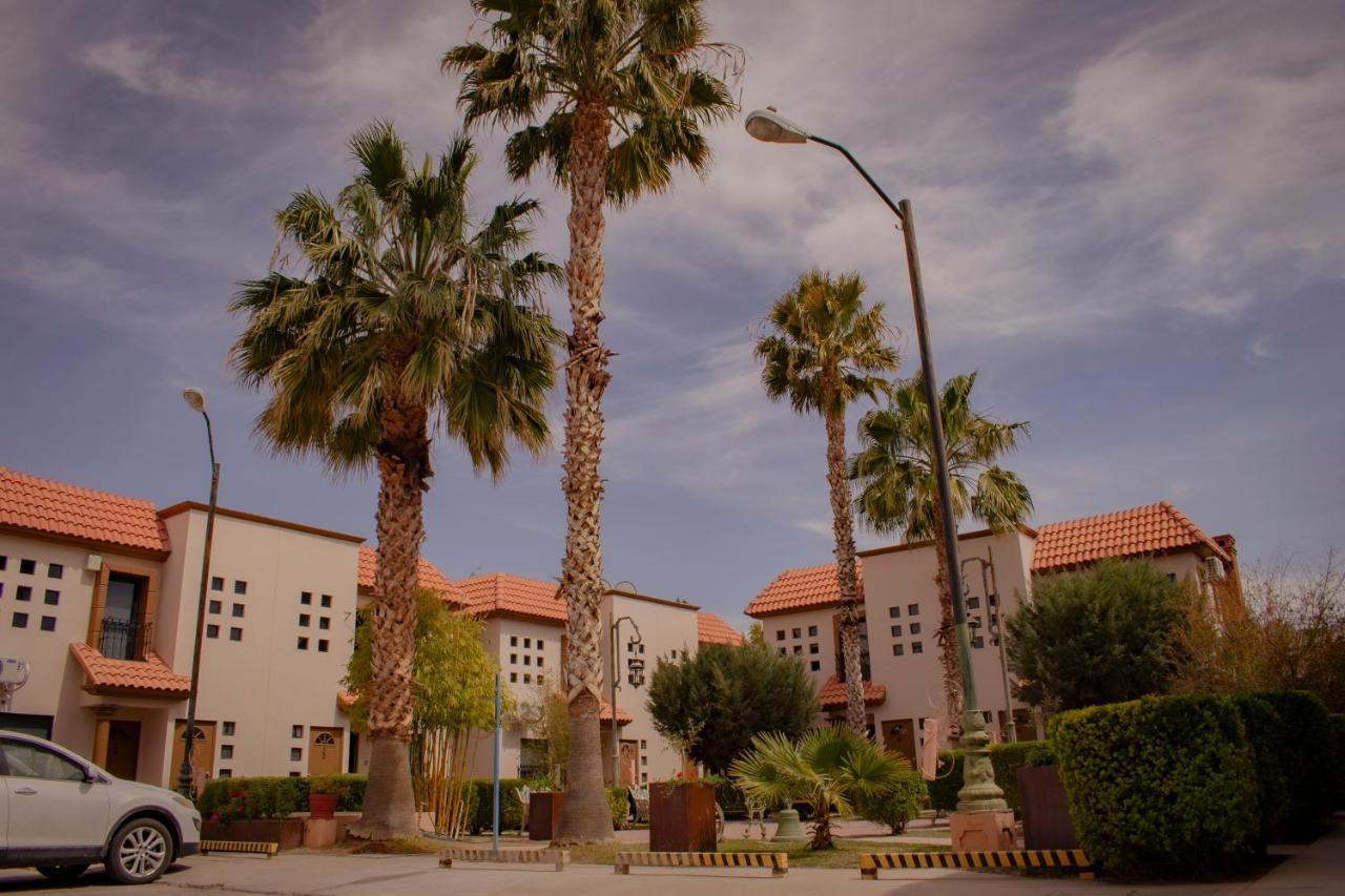 Suites Cervantes Chihuahua Kültér fotó
